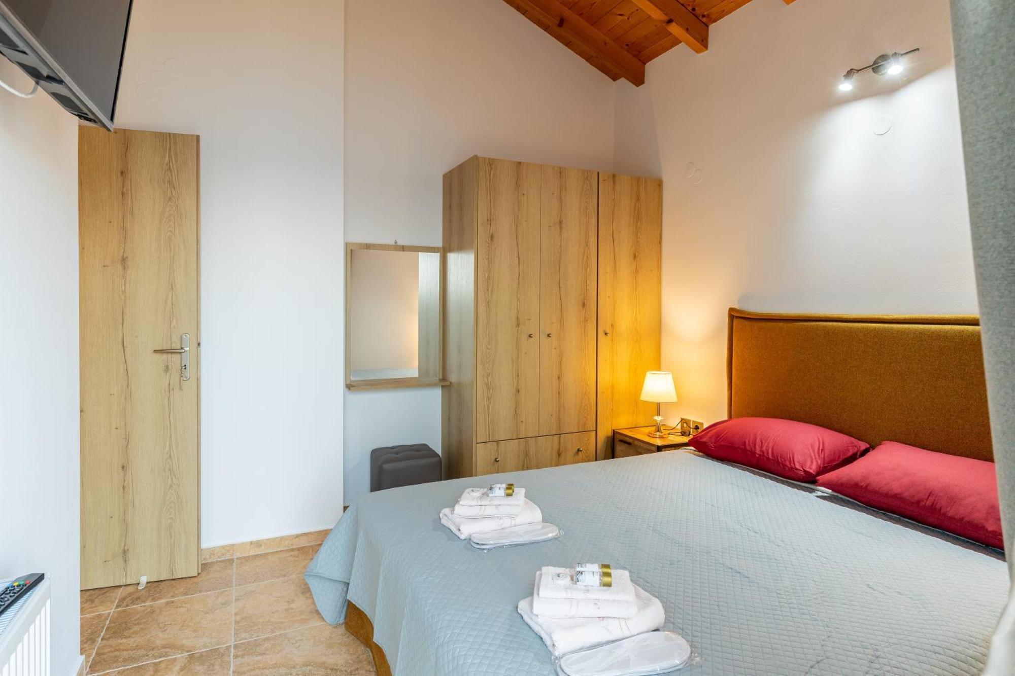 Katerina'S Villas - Monemvasia Beachfront Stone Paradise Buitenkant foto